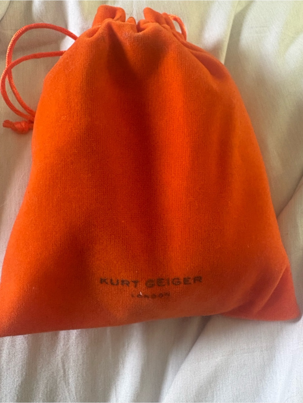 Kurt Geiger Mini Phone Holder w/zippered pouch - Picture 5 of 9